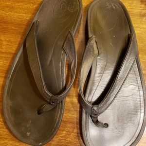 OluKai womens flip flips